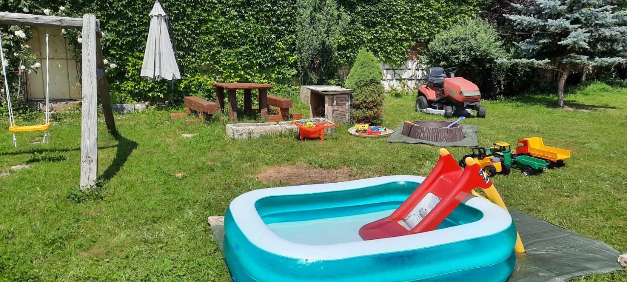 Podkrovi V Jihoceskem Statku Nemejice Luaran gambar
