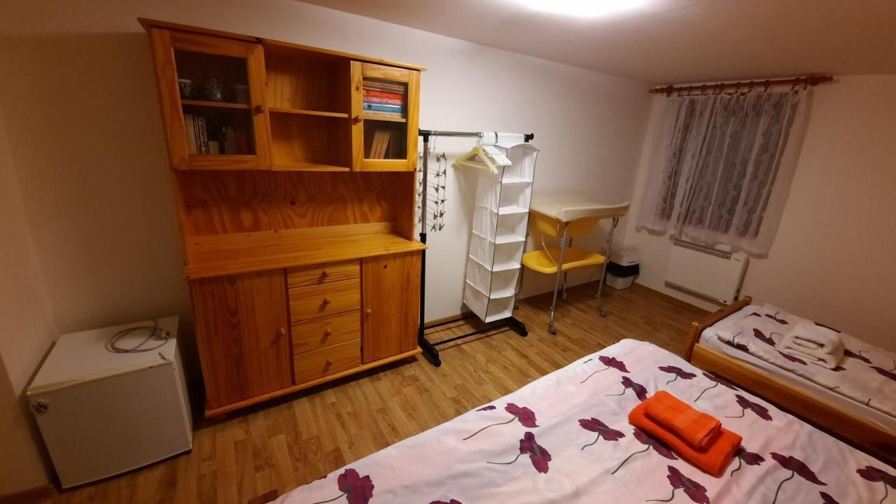 Podkrovi V Jihoceskem Statku Nemejice Luaran gambar